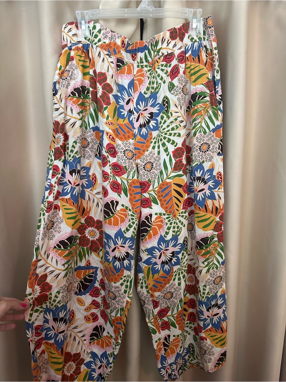 C&C California Tropical Linen Pants in Red, Green, Blue & Orange - Picture 4 of 4